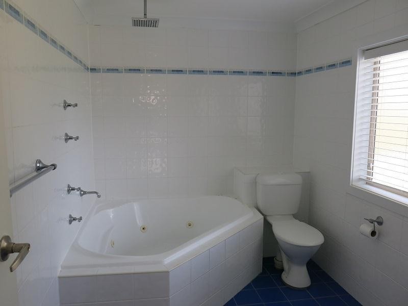 3 Hinten Crescent, Taree NSW 2430