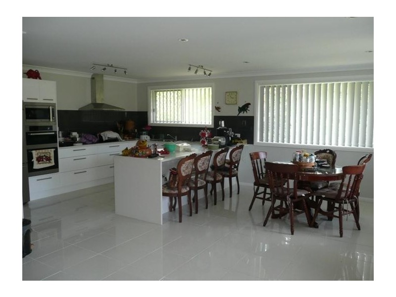 6 Railton Avenue, Taree NSW 2430