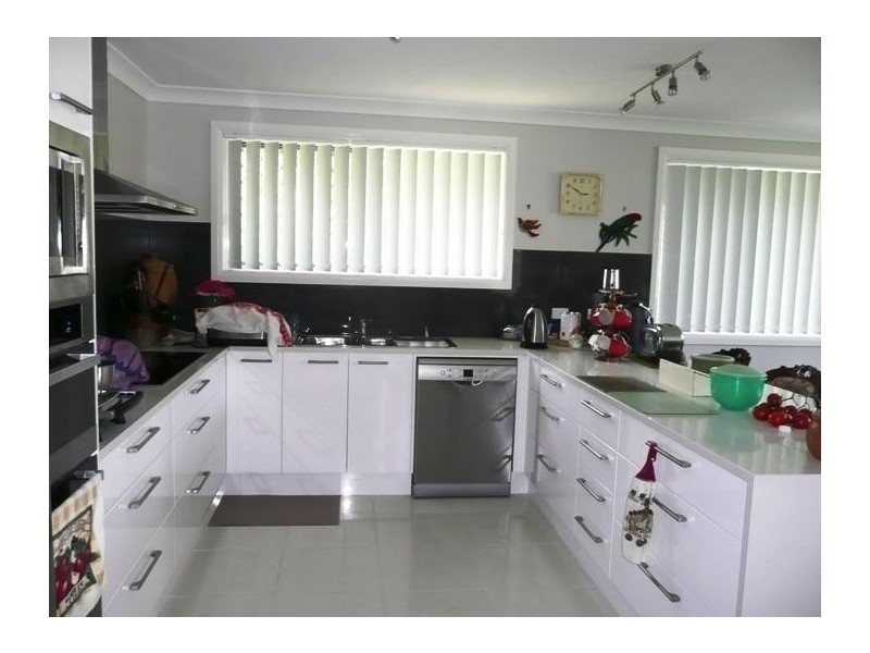 6 Railton Avenue, Taree NSW 2430