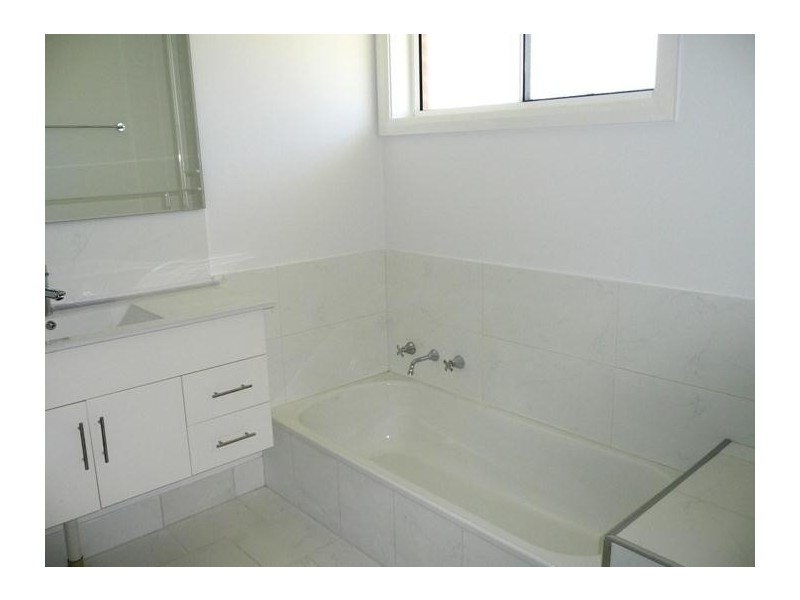 6 Railton Avenue, Taree NSW 2430