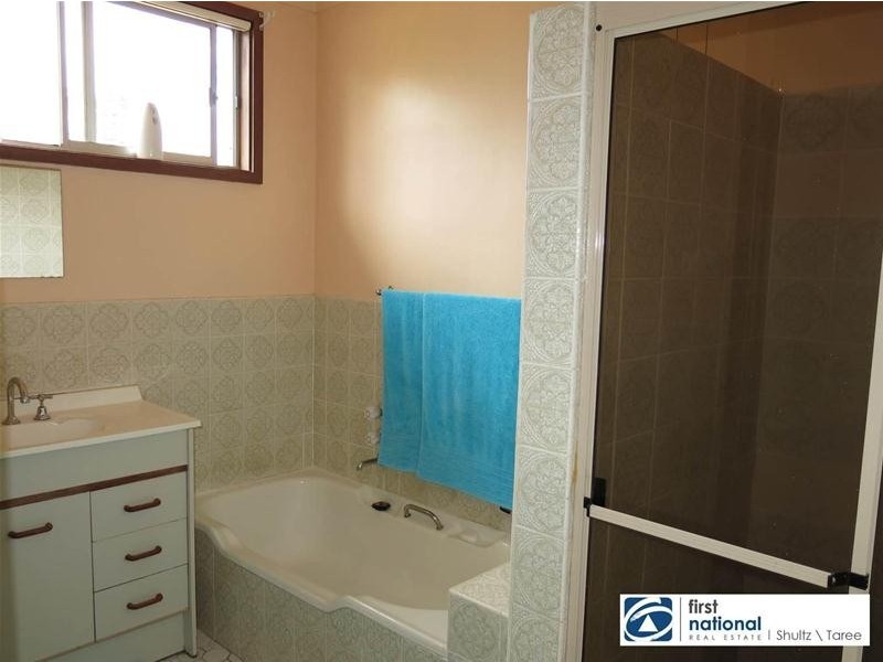 4 Boronia Avenue, Taree NSW 2430