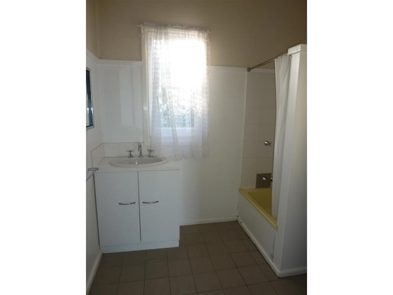 111 Commerce Street, Taree NSW 2430