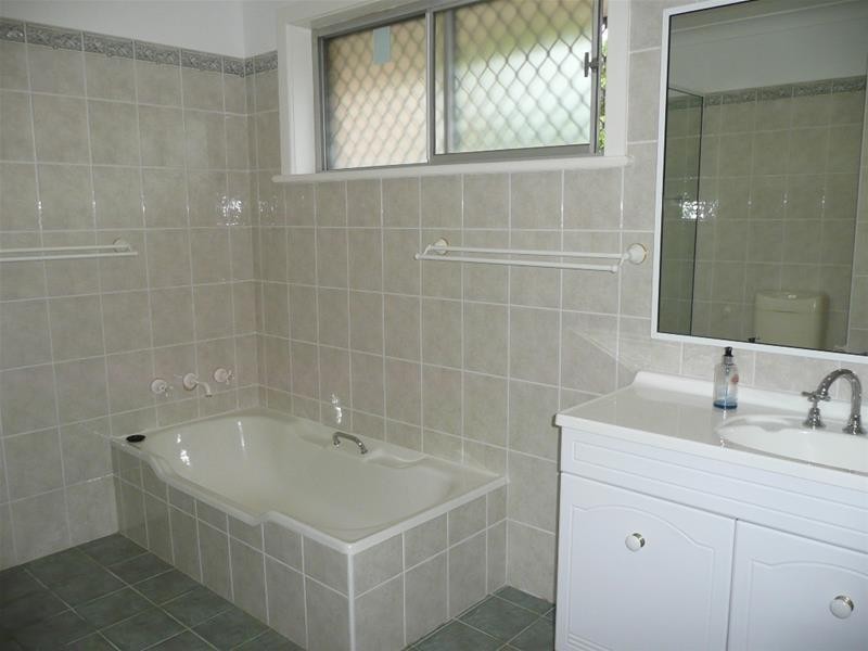 40 Wootton Crescent, Taree NSW 2430