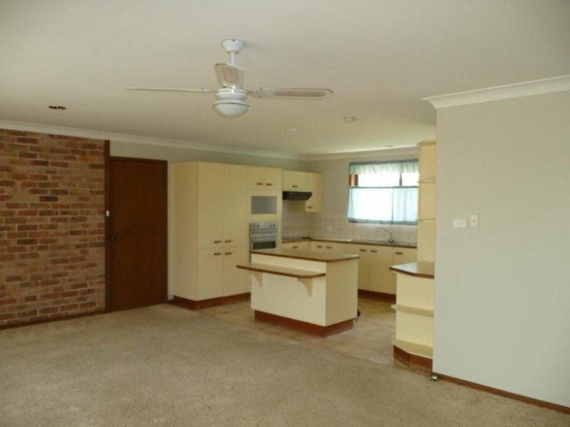 2 Wyden Street, Old Bar NSW 2430