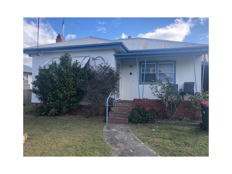 8.. Latham Avenue, Taree NSW 2430