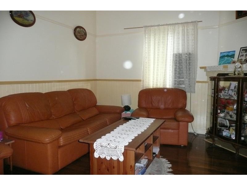 4 Nicoll Street, Taree NSW 2430