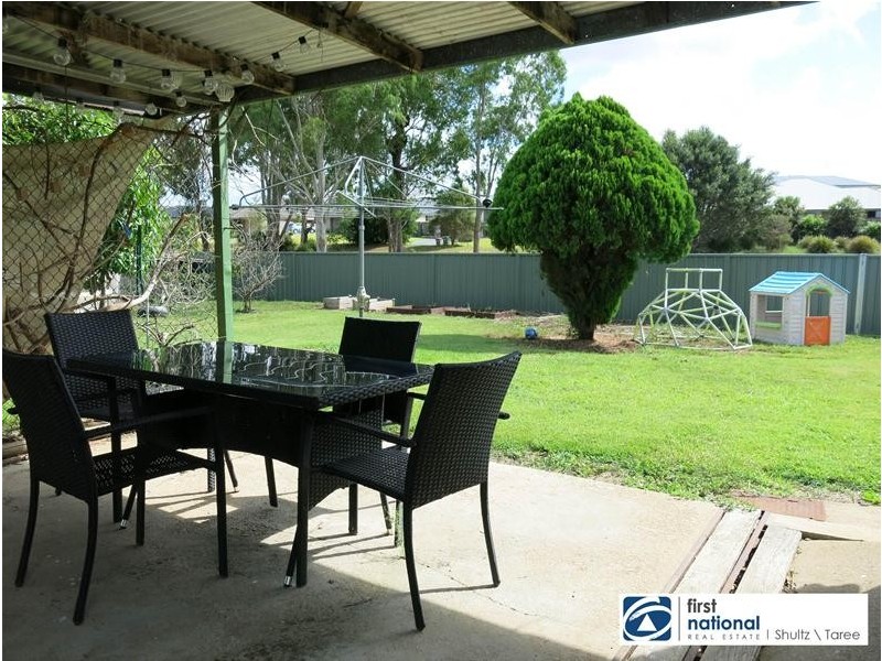 1 Dolphin Avenue, Taree NSW 2430