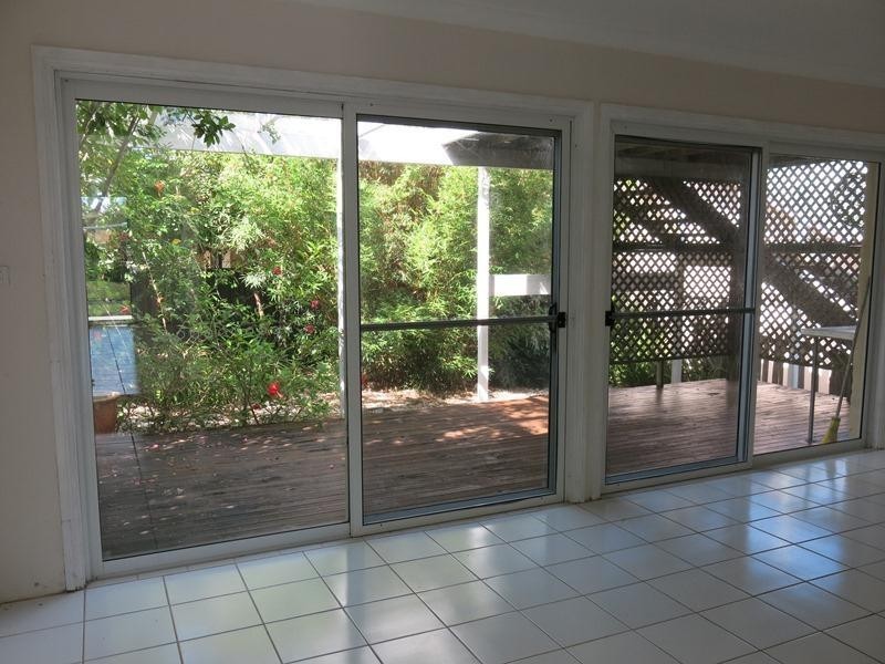 5 Rose Street, Old Bar NSW 2430