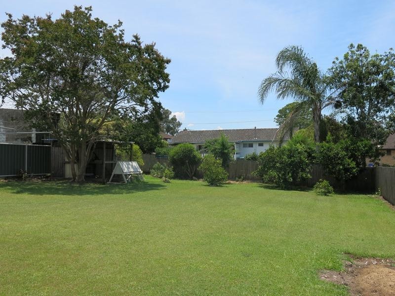 1 McLaughlin Avenue, Taree NSW 2430