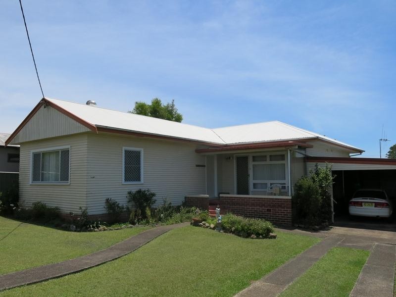1 McLaughlin Avenue, Taree NSW 2430