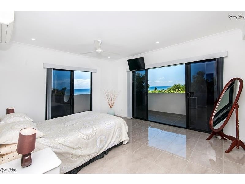 11 Maria Street, Flying Fish Point QLD 4860