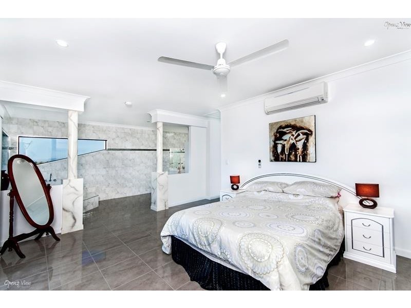 11 Maria Street, Flying Fish Point QLD 4860