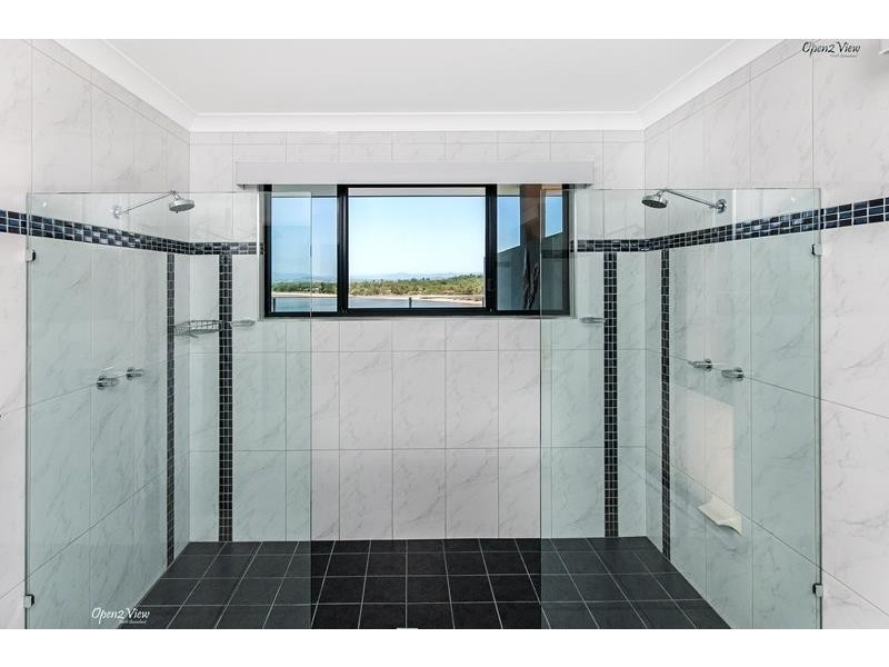 11 Maria Street, Flying Fish Point QLD 4860