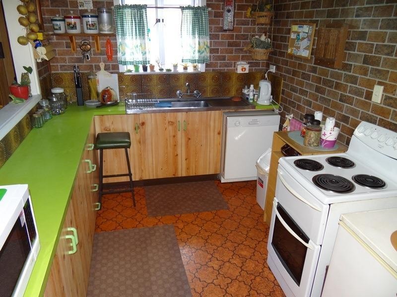 East Innisfail QLD 4860