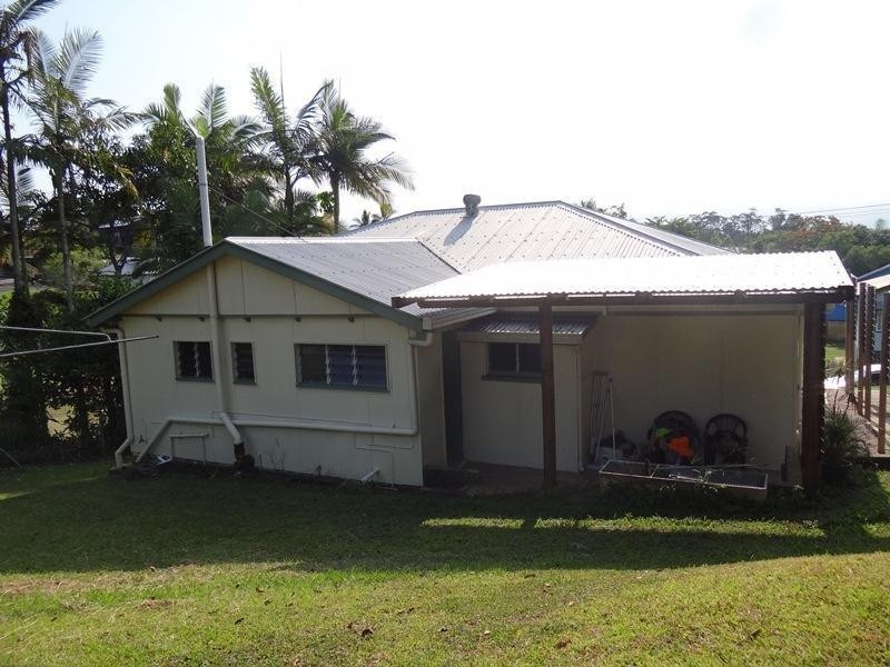 39 AGNES Road, East Innisfail QLD 4860