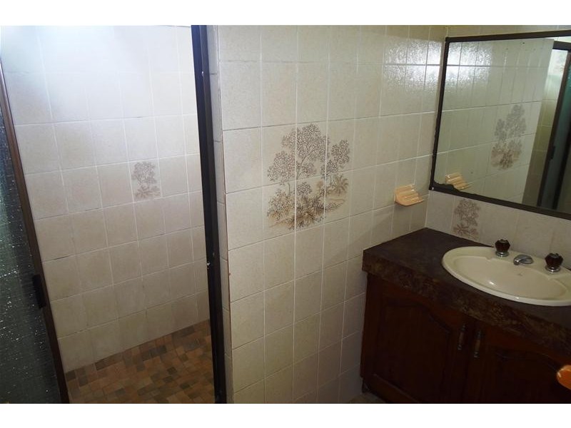 9 Bachelor Street, Goondi Bend QLD 4860