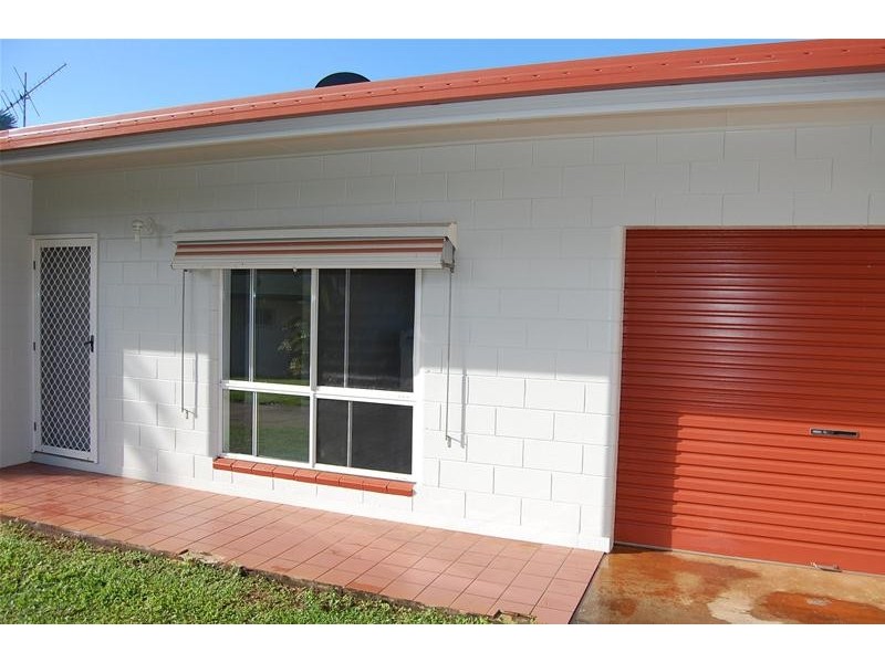 2/9 Bello Drive, Belvedere QLD 4860