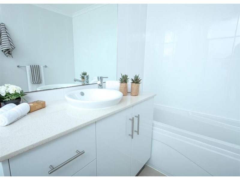 23/30-32 FITZGERALD Esplanade, Innisfail QLD 4860