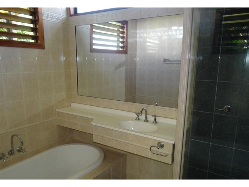 43 Bunda Street, East Innisfail QLD 4860