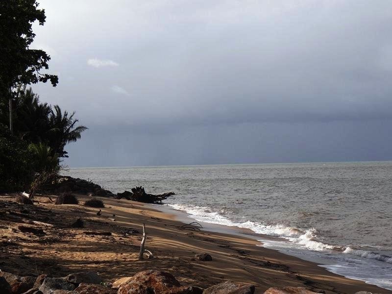 9 Elizabeth Street, Flying Fish Point QLD 4860