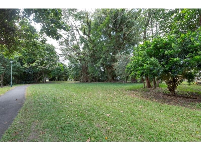 73 CORONATION Drive, East Innisfail QLD 4860