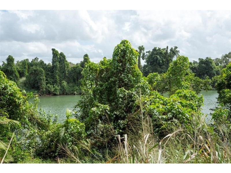 73 CORONATION Drive, East Innisfail QLD 4860