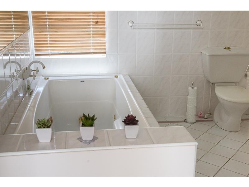 8 Coquette Point Road Coquette Point, QLD, 4860, Coquette Point QLD 4860