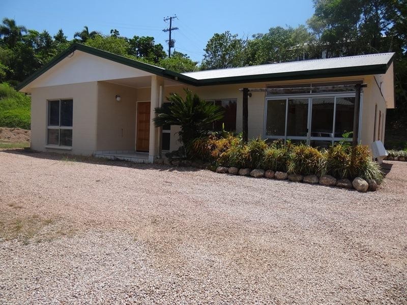 14 Clancy Road, East Innisfail QLD 4860