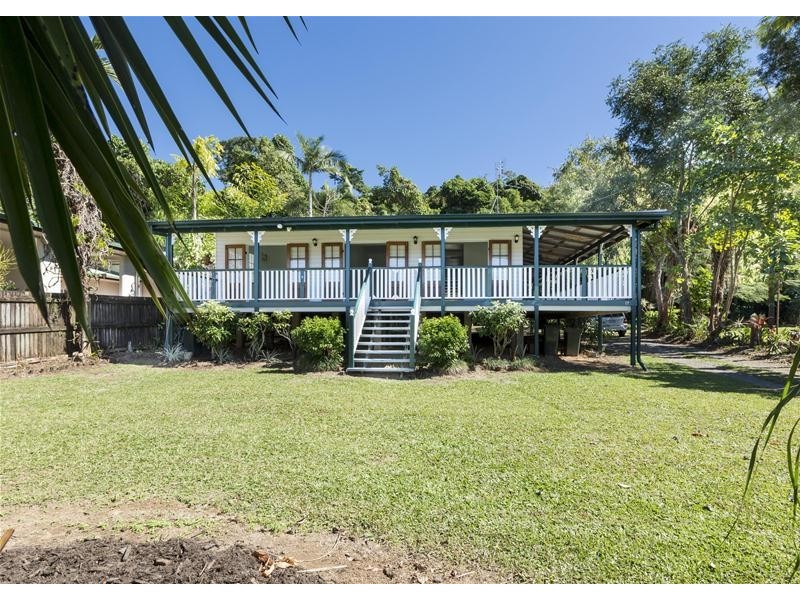 17 ENID Street, Flying Fish Point QLD 4860