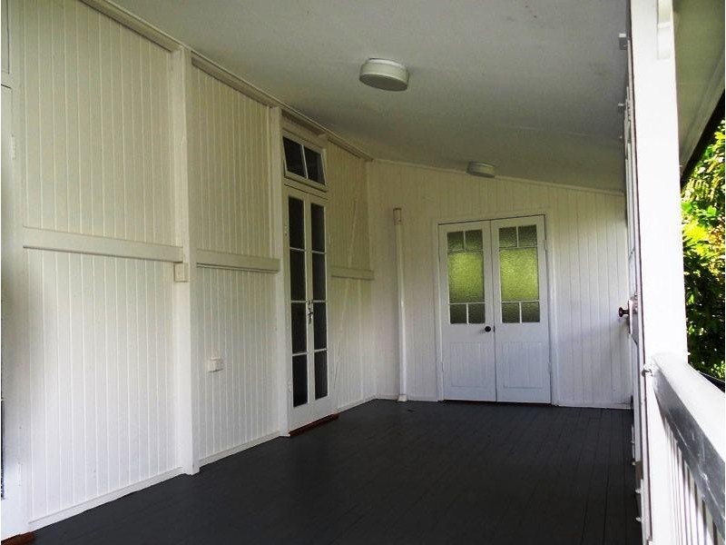 6 HENDERSON Street, South Johnstone QLD 4859