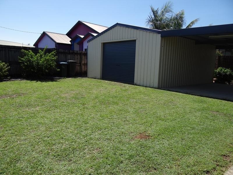 14 Broad Street, Etty Bay QLD 4858