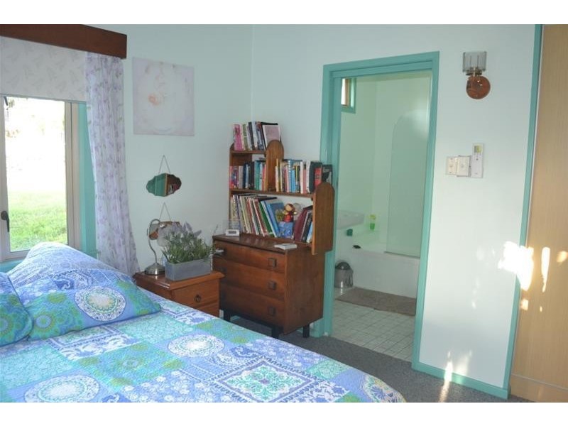 85 Mourilyan Road, East Innisfail QLD 4860