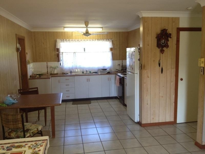 2 Belvedere Avenue, Belvedere QLD 4860