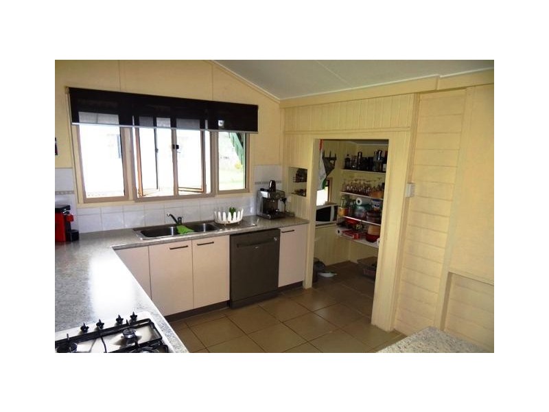 East Innisfail QLD 4860