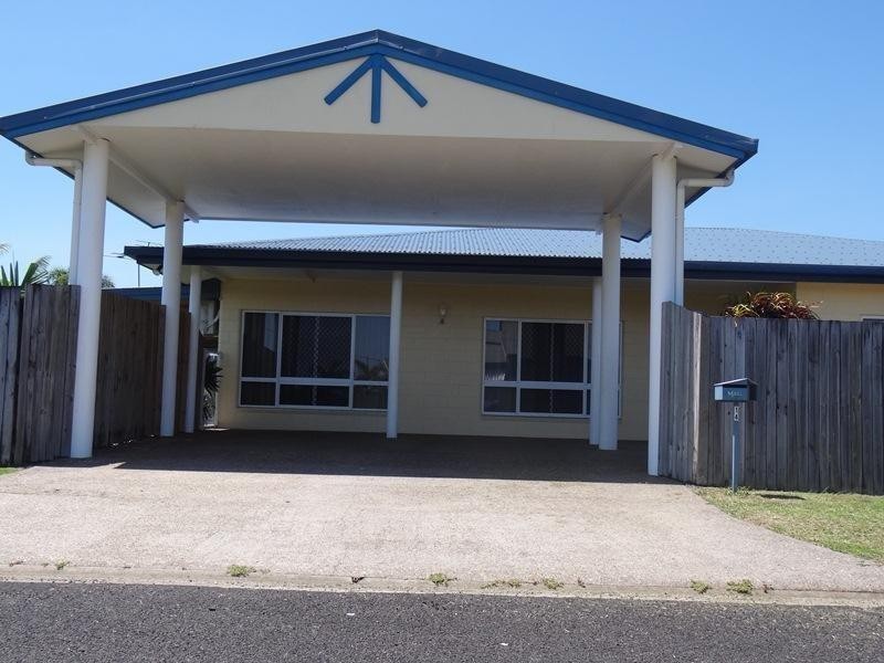 14 Broad Street, Etty Bay QLD 4858