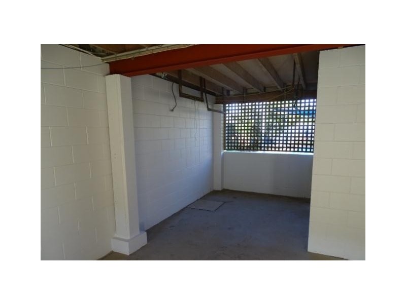 16 ENID Street, Flying Fish Point QLD 4860