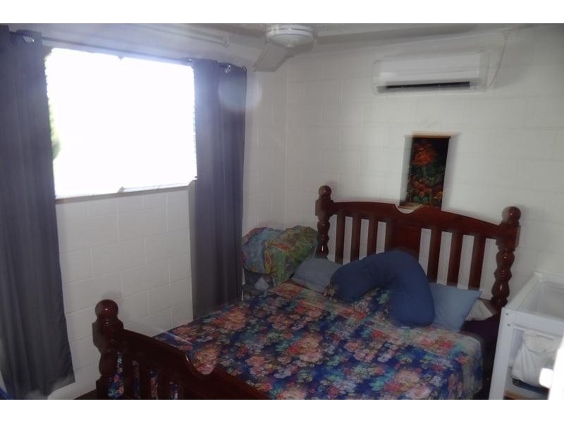 17 DAYMAN Street, Goondi Bend QLD 4860