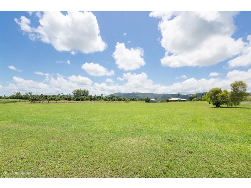 25 VALMADRE Road, Moresby QLD 4871