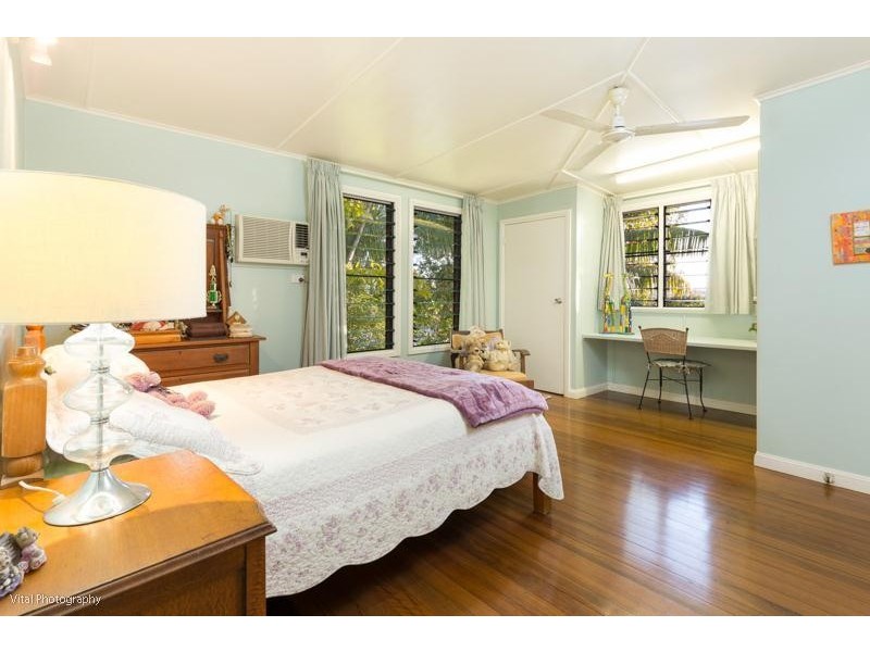 23 Agnes, East Innisfail QLD 4860