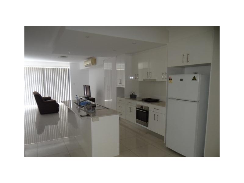 2/30-32 Fitzgerald Esplanade, Innisfail QLD 4860