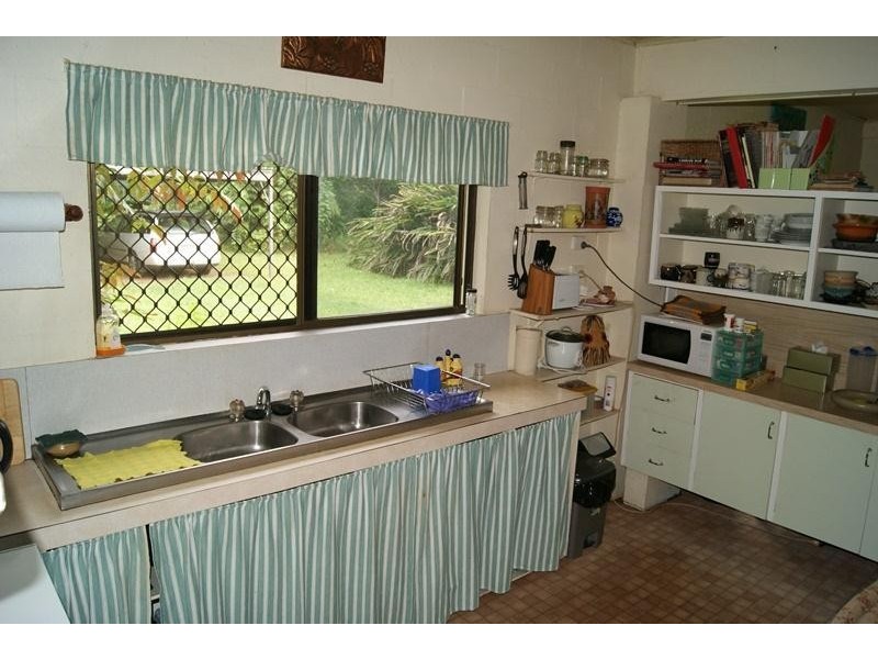 34 Dinner Creek Road, Garradunga QLD 4860