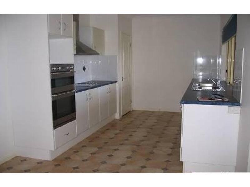 3 BORONIA Street, Belvedere QLD 4860