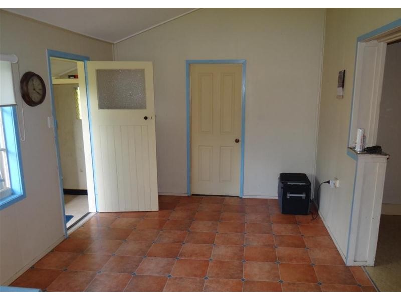 4 Water Street, Goondi Hill QLD 4860