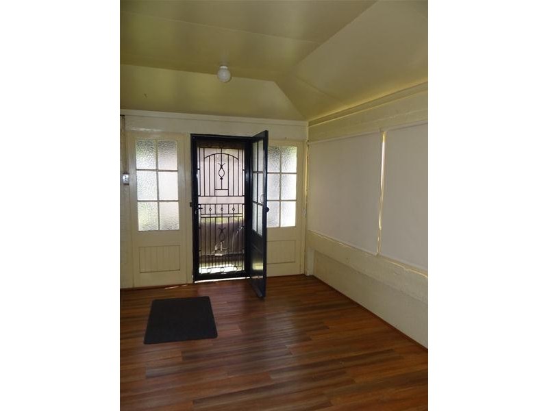 4 Water Street, Goondi Hill QLD 4860