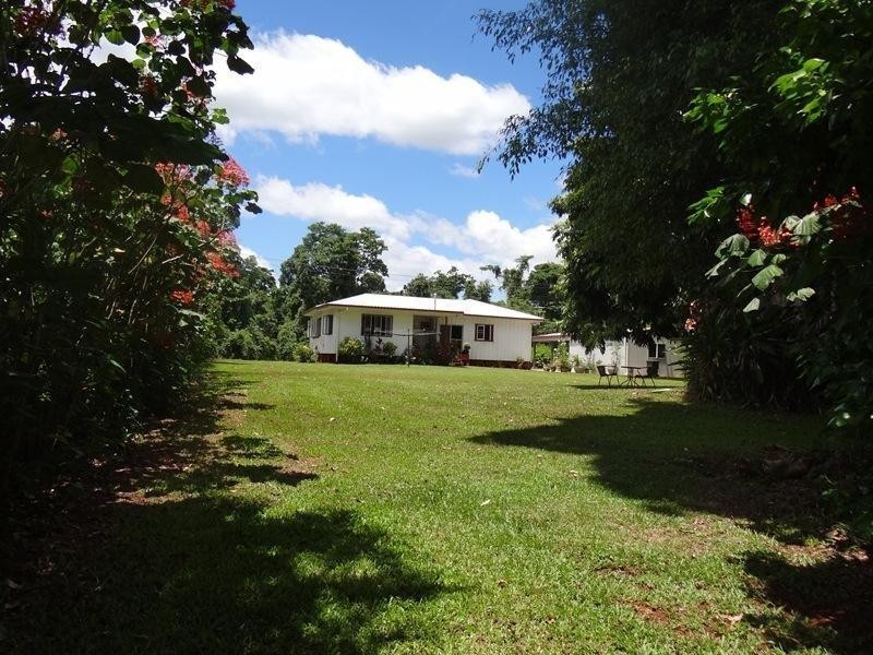 729 Palmerston Hyway Road, Palmerston QLD 4860