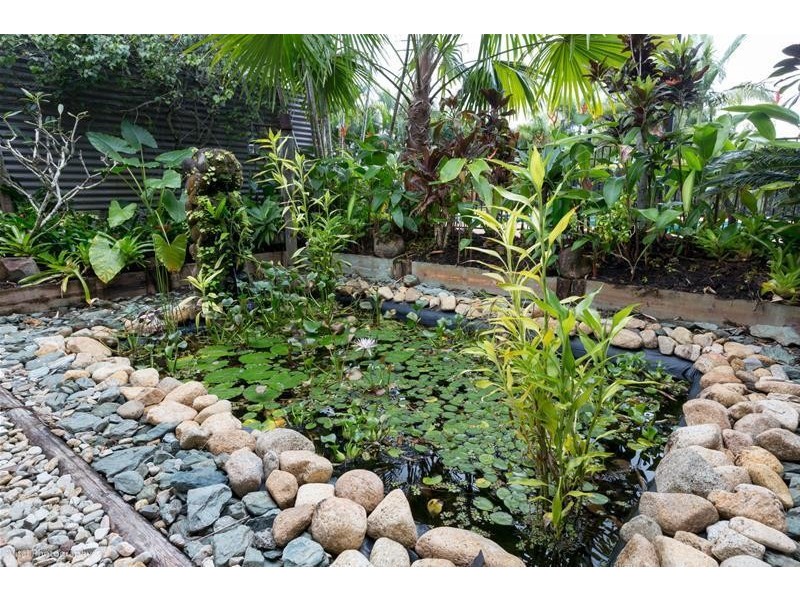 12 Daniel Close, Etty Bay QLD 4858