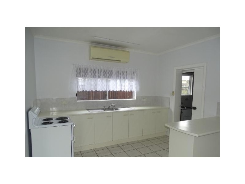 2/9 Bello Drive, Belvedere QLD 4860