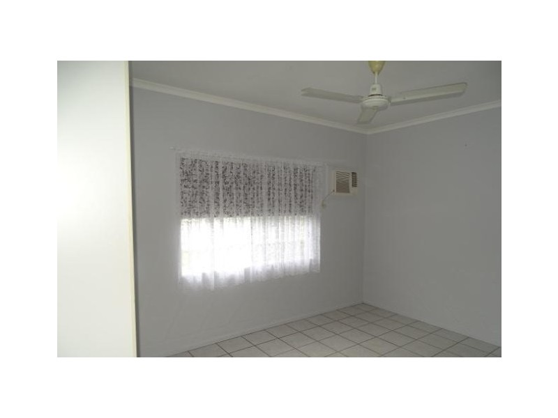 2/9 Bello Drive, Belvedere QLD 4860