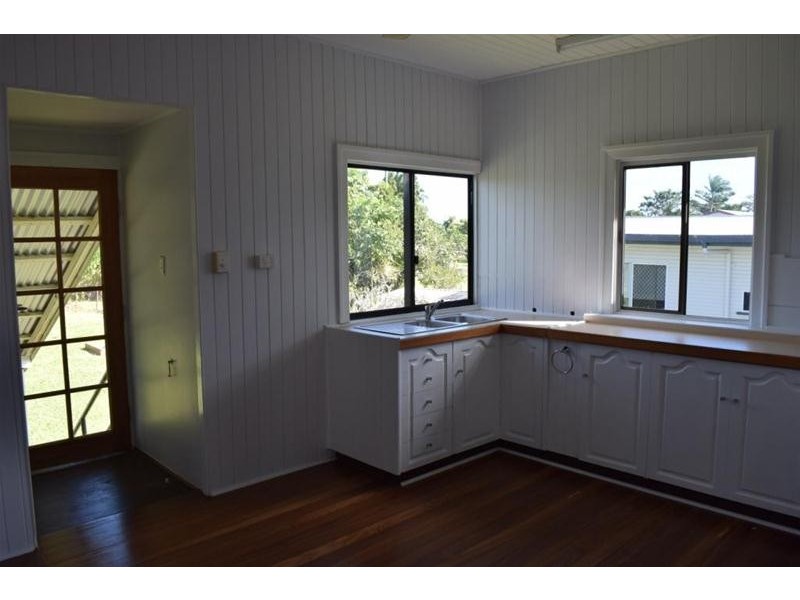 3 BEECH Street, Goondi Bend QLD 4860