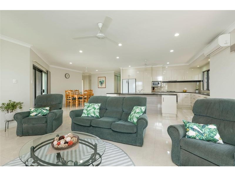 59 Bella Vista Avenue, Belvedere QLD 4860